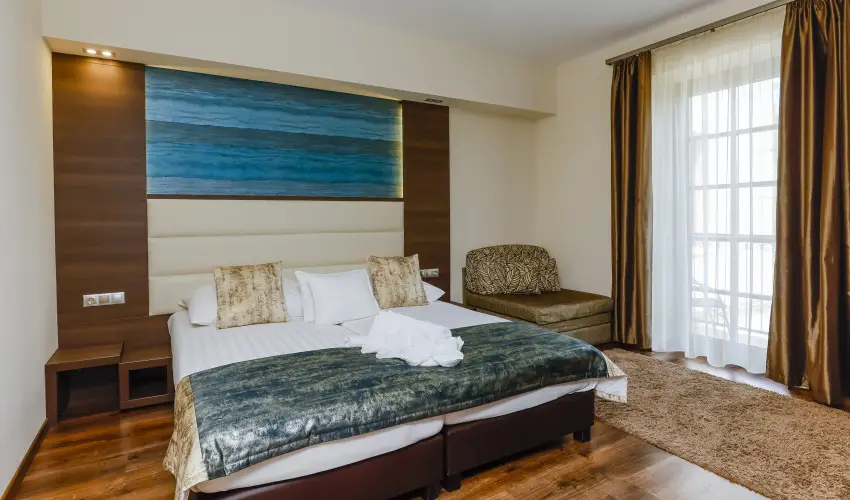 Hotel Villa V�lgy Eger - M�rcius 15. (min. 3 �j)