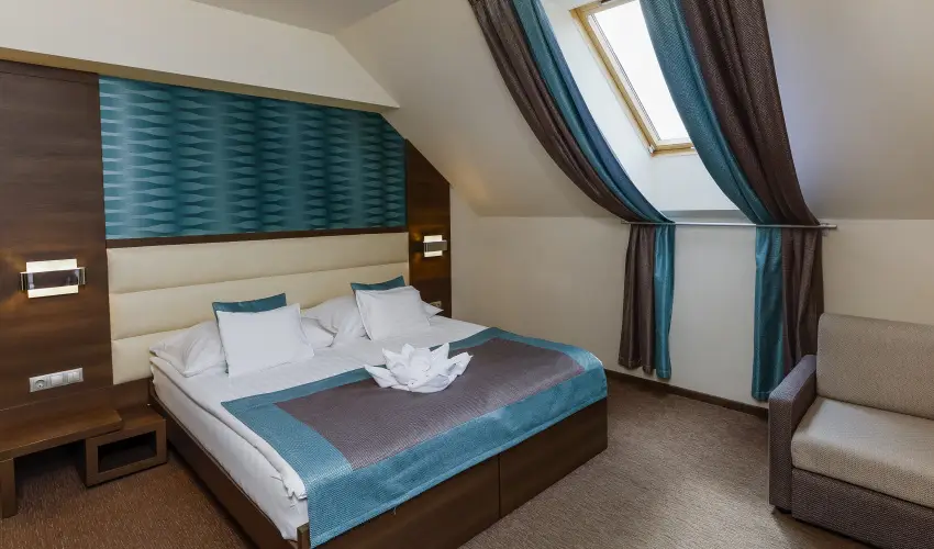 Hotel Villa V�lgy Eger - M�rcius 15. (min. 3 �j)