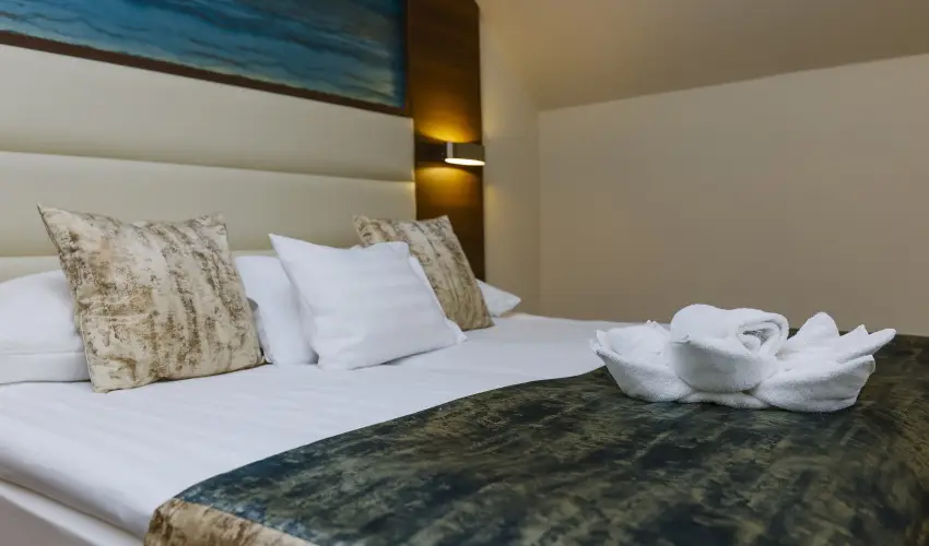 Hotel Villa V�lgy Eger - M�rcius 15. (min. 3 �j)
