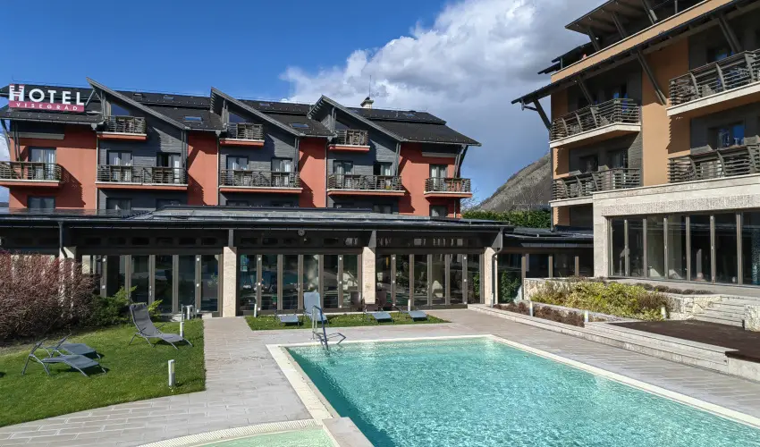 Hotel Visegr�d Visegr�d - M�rcius 15. (min. 2 �j)