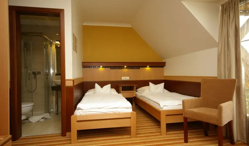Hotel Xavin Hark�ny - M�rcius 15.