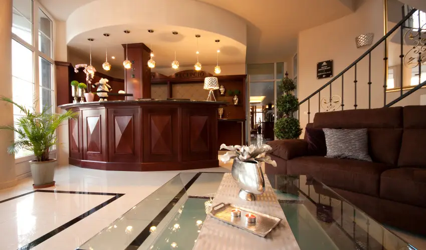 Hotel Xavin Hark�ny - M�rcius 15.