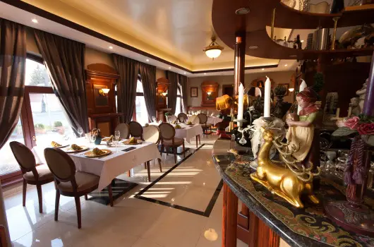 Hotel Xavin - M�rcius 15.
