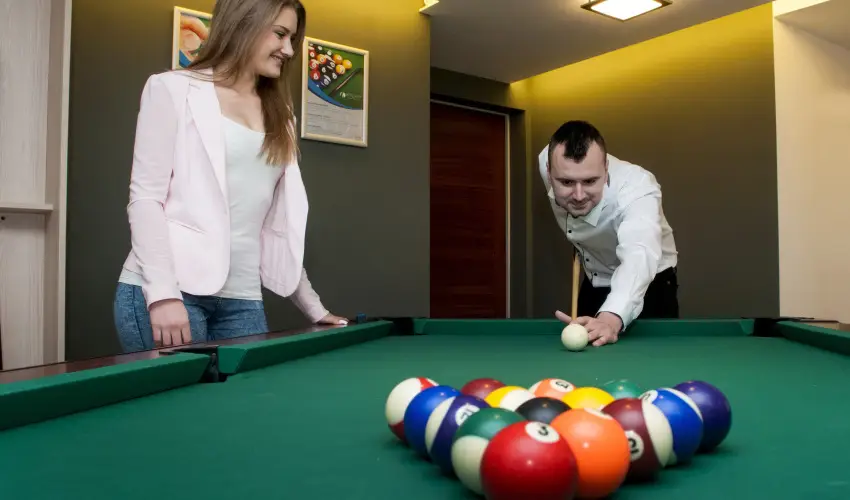 Hotel Yacht Wellness & Business Si�fok - M�rcius 15. - teljes el�refizet�ssel
