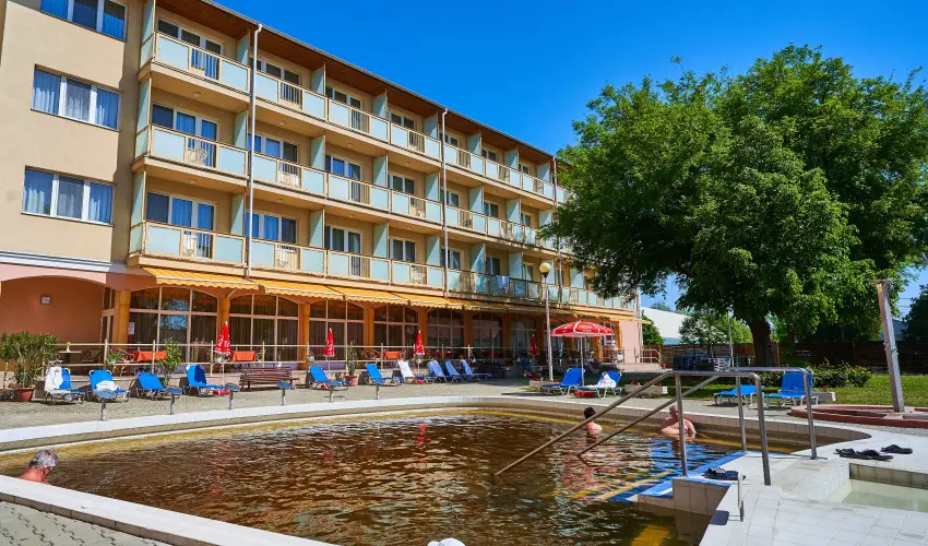 Hungarospa Thermal Hotel Hajd�szoboszl� - M�rcius 15. 
