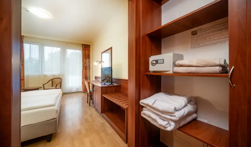 Hungarospa Thermal Hotel Hajd�szoboszl� - M�rcius 15. 