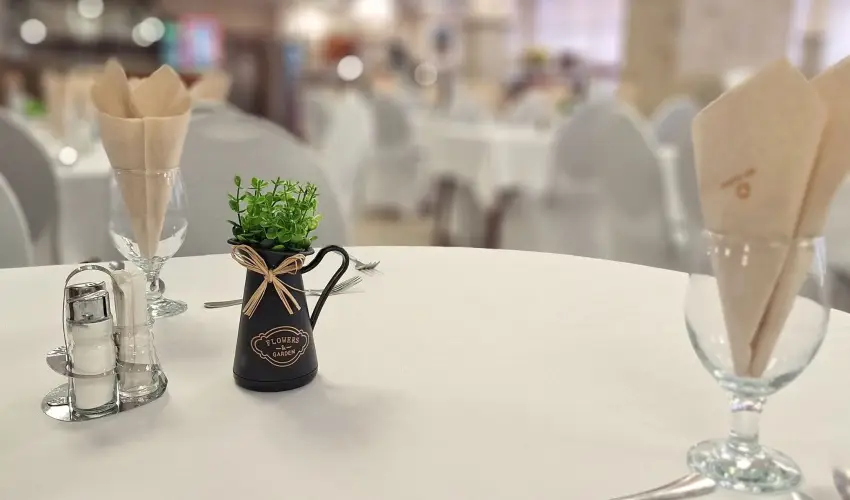 Hungarospa Thermal Hotel Hajd�szoboszl� - M�rcius 15. 