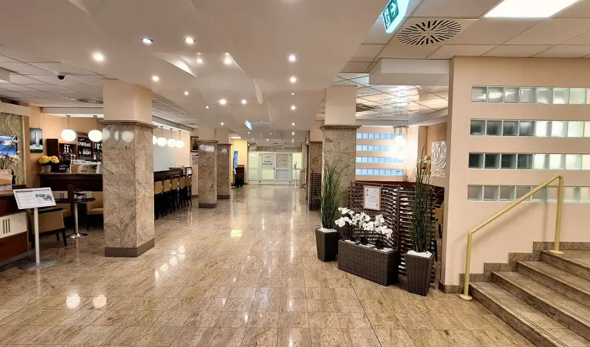 Hungarospa Thermal Hotel Hajd�szoboszl� - M�rcius 15. 