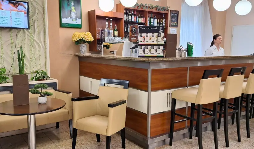 Hungarospa Thermal Hotel Hajd�szoboszl� - M�rcius 15. 