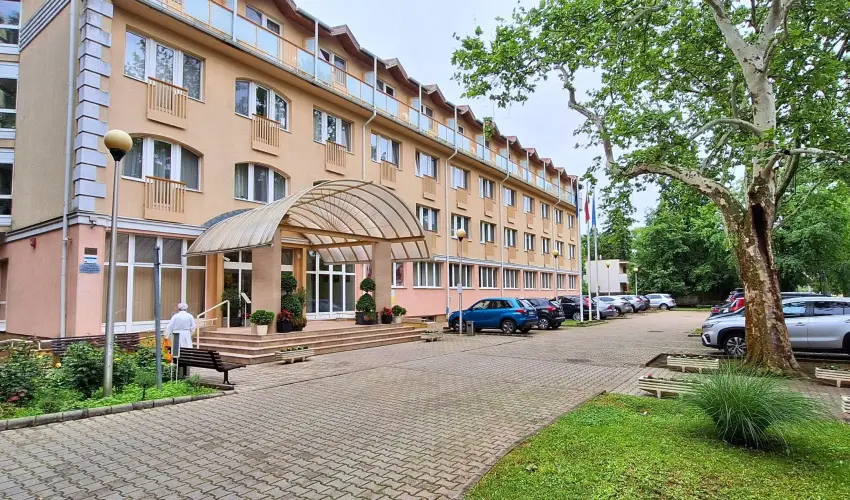 Hungarospa Thermal Hotel Hajd�szoboszl� - M�rcius 15. 