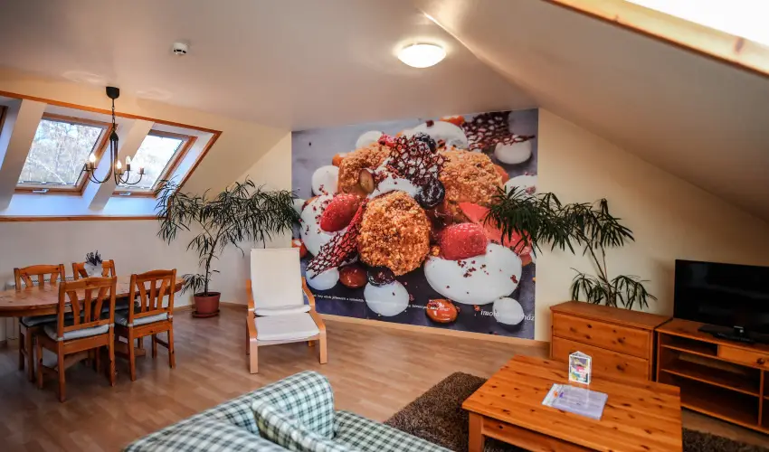 Imola Udvarh�z Eger - M�rcius 15.  (min. 2 �j)