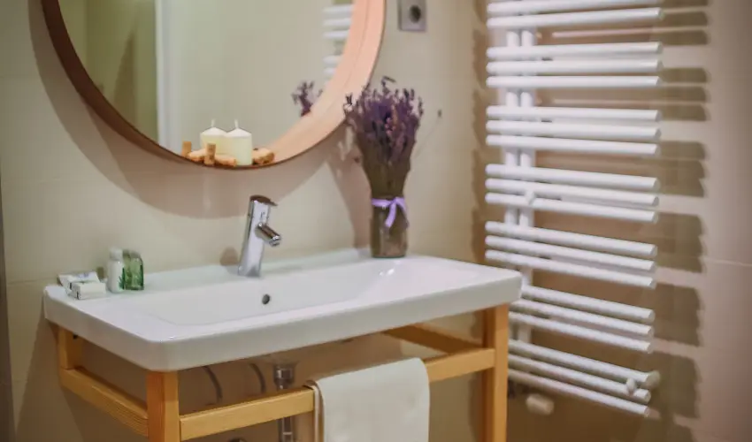 Imola Udvarh�z Eger - M�rcius 15.  (min. 2 �j)