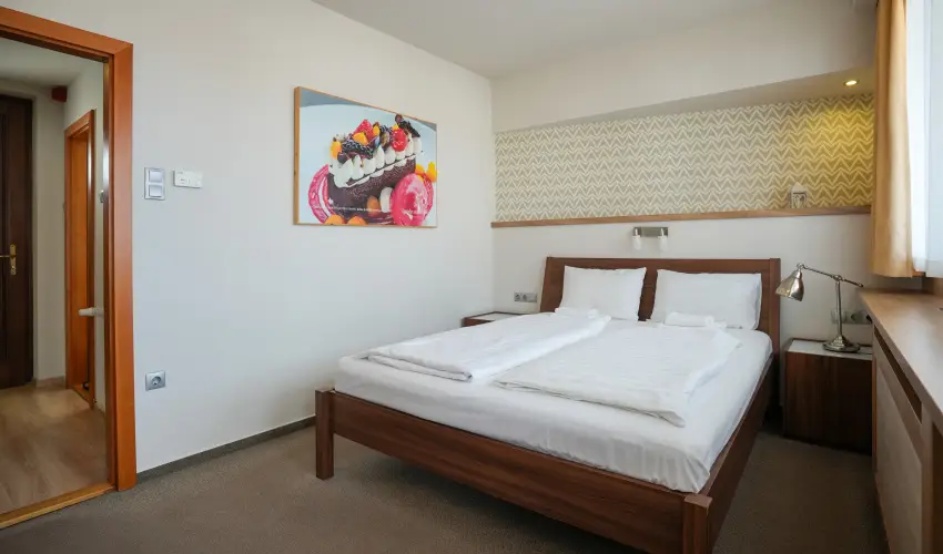 Imola Udvarh�z Eger - M�rcius 15.  (min. 2 �j)