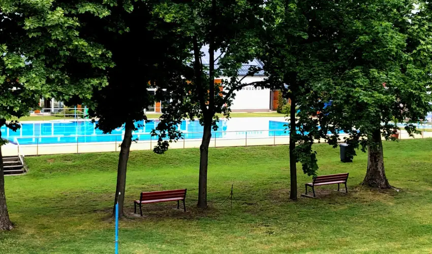 Hotel Imperial Gy�gysz�ll� Kisk�r�s - M�rcius 15.  (min. 2 �j)