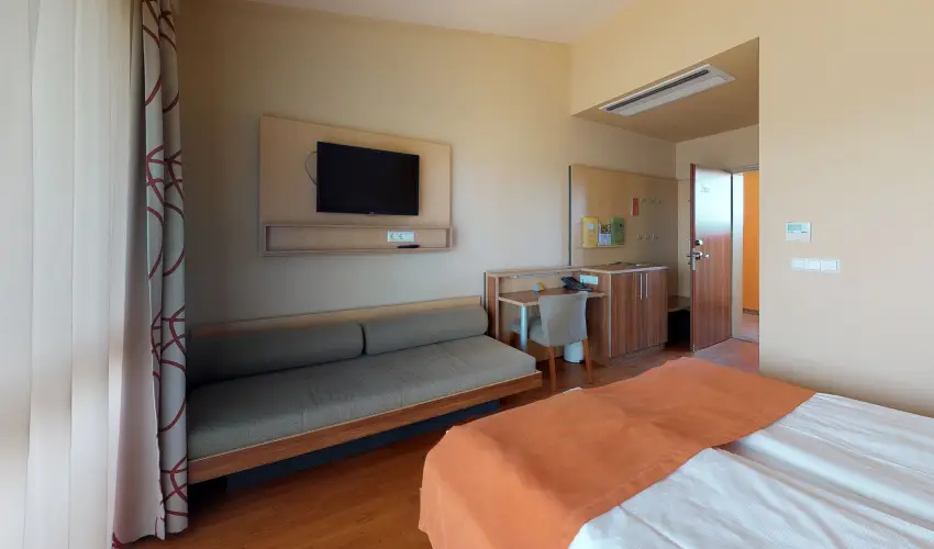 Vulk�n Wellness Hotel �s Kemping Celld�m�lk - M�rcius 15. (min. 2 �j)