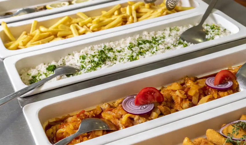 Vulk�n Wellness Hotel �s Kemping Celld�m�lk - M�rcius 15. (min. 2 �j)