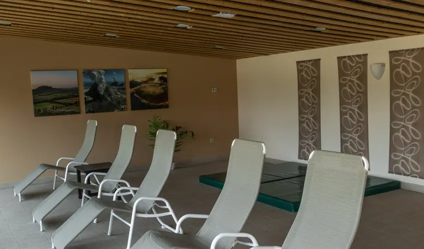 Vulk�n Wellness Hotel �s Kemping Celld�m�lk - M�rcius 15. (min. 2 �j)