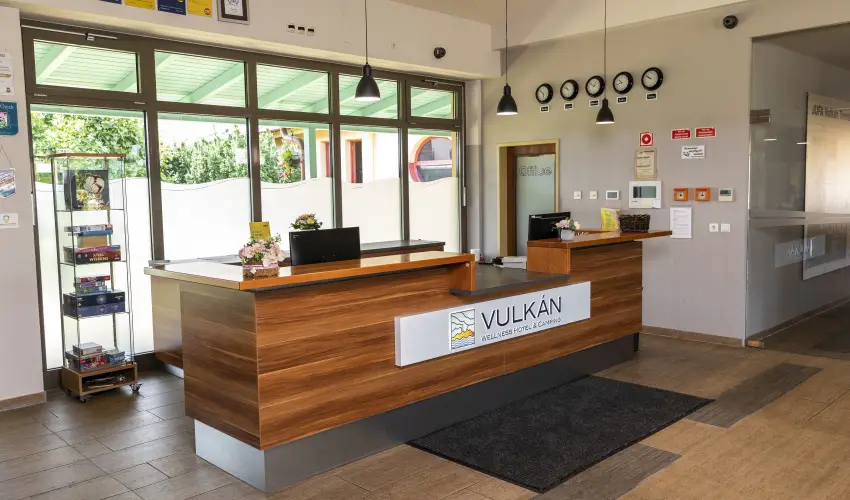 Vulk�n Wellness Hotel �s Kemping Celld�m�lk - M�rcius 15. (min. 2 �j)