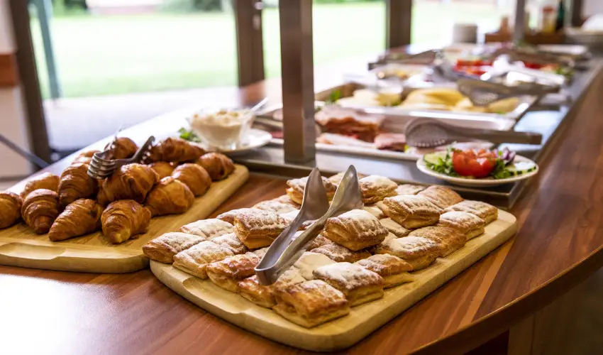 Vulk�n Wellness Hotel �s Kemping Celld�m�lk - M�rcius 15. (min. 2 �j)