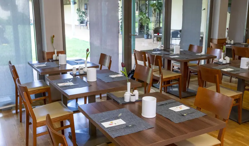 Vulk�n Wellness Hotel �s Kemping Celld�m�lk - M�rcius 15. (min. 2 �j)