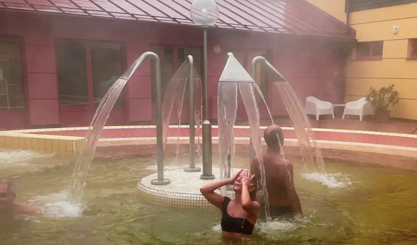 Vulk�n Wellness Hotel �s Kemping Celld�m�lk - M�rcius 15. (min. 2 �j)