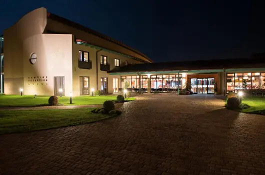 Vulk�n Wellness Hotel �s Kemping - M�rcius 15. (min. 2 �j)