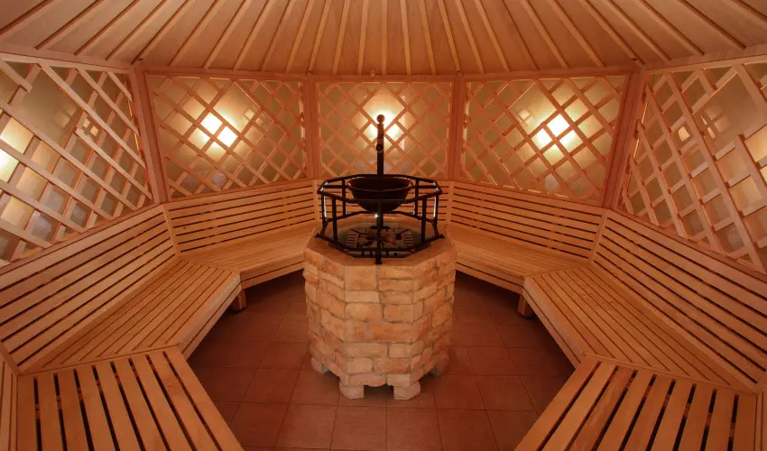 Vulk�n Wellness Hotel �s Kemping Celld�m�lk - M�rcius 15. (min. 2 �j)