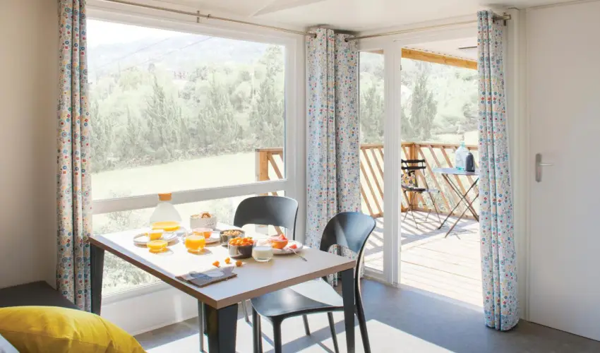 Vulk�n Wellness Hotel �s Kemping Celld�m�lk - M�rcius 15. (min. 2 �j)