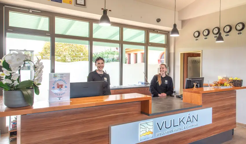 Vulk�n Wellness Hotel �s Kemping Celld�m�lk - M�rcius 15. (min. 2 �j)
