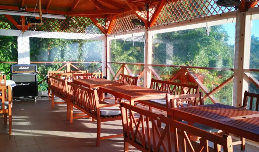 Jurta Spirit Hotel Balatongy�r�k - M�rcius 15. 