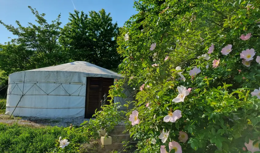 Jurta Spirit Hotel Balatongy�r�k - M�rcius 15. 