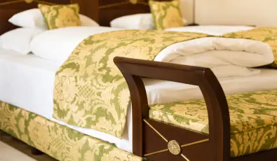 K�rolyi Kast�ly Hotel & Restaurant  Feh�rv�rcsurg�