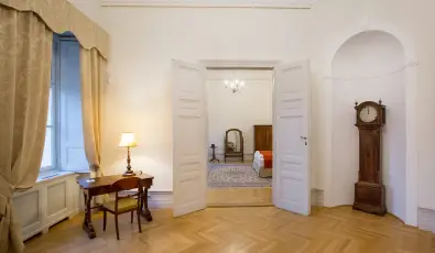 K�rolyi Kast�ly Hotel & Restaurant  Feh�rv�rcsurg�