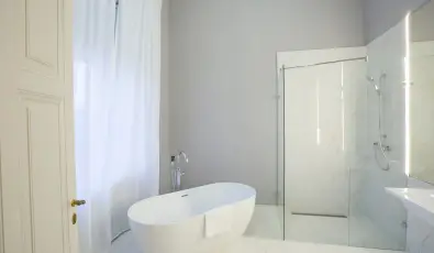 K�rolyi Kast�ly Hotel & Restaurant  Feh�rv�rcsurg�