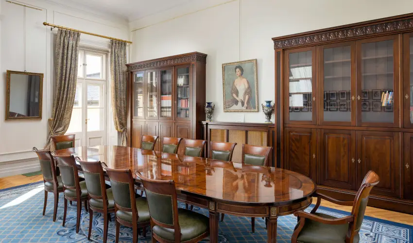 K�rolyi Kast�ly Hotel & Restaurant  Feh�rv�rcsurg� - M�rcius 15. 