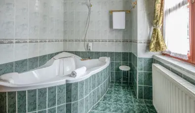 Kast�lyhotel Sasv�r Par�dsasv�r