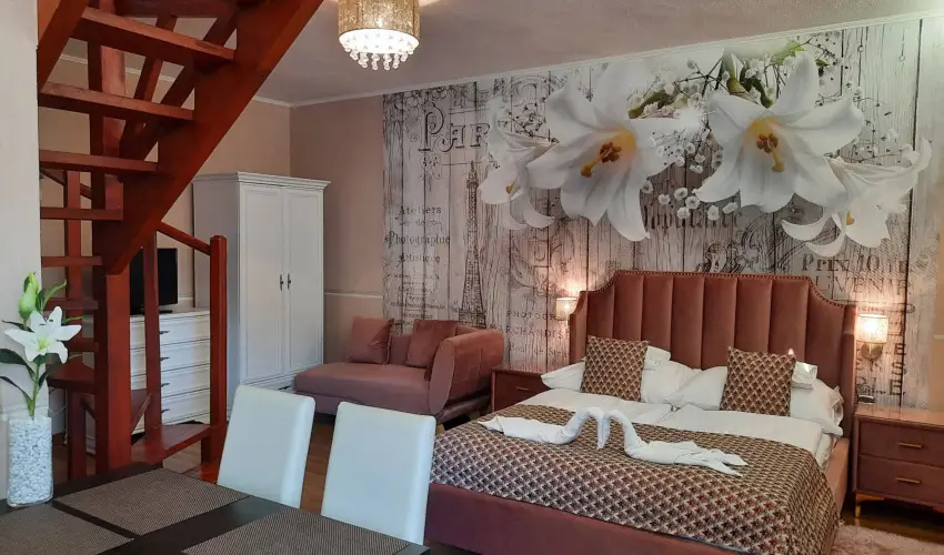 K�k Laguna Wellness Apartmanok Egerszal�k - M�rcius 15.