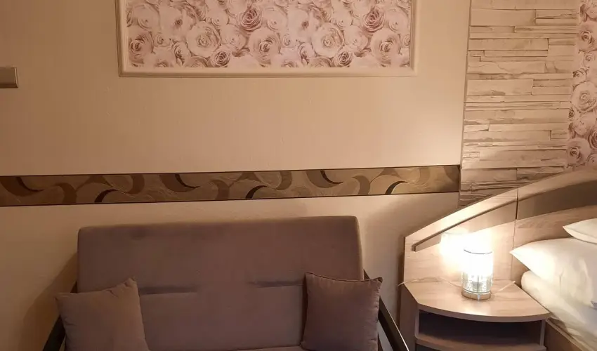 K�k Laguna Wellness Apartmanok Egerszal�k - M�rcius 15.