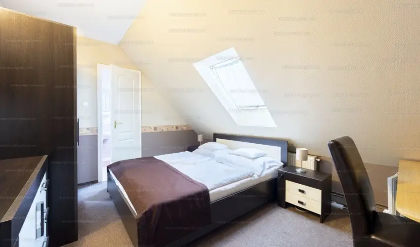 K�k Laguna Wellness Apartmanok Egerszal�k - M�rcius 15.