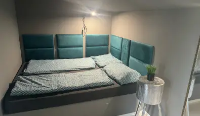 K�kmad�r Vend�gh�z Homokm�gy