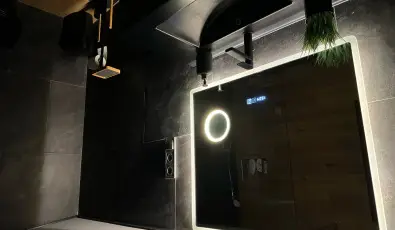 K�kmad�r Vend�gh�z Homokm�gy