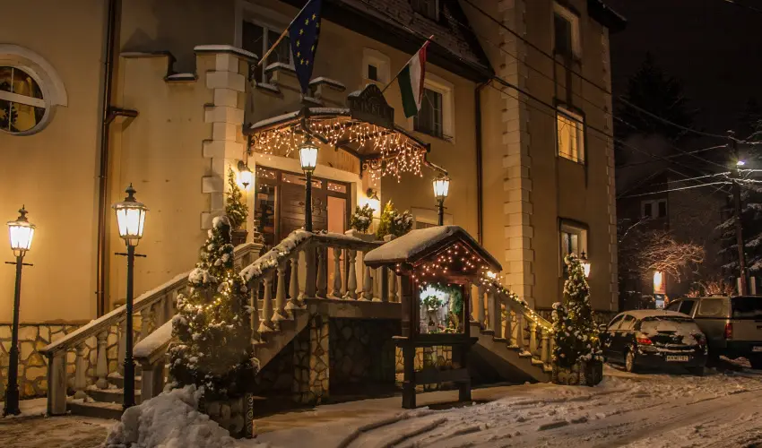 Kikelet Club Hotel Miskolctapolca - M�rcius 15. - teljes el�refizet�ssel (min. 3 �j)