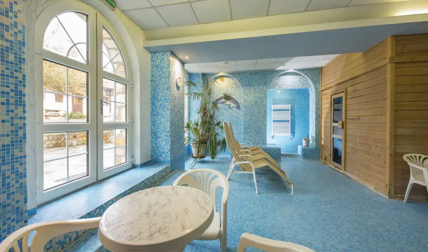 Kikelet Club Hotel Miskolctapolca - M�rcius 15. - teljes el�refizet�ssel (min. 3 �j)