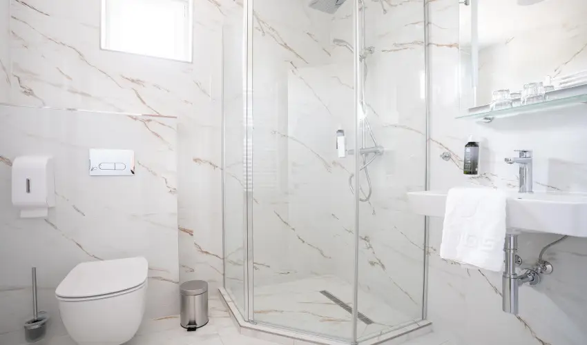 Kikelet Club Hotel Miskolctapolca - M�rcius 15. - teljes el�refizet�ssel (min. 3 �j)