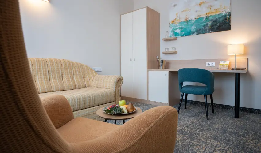 Kikelet Club Hotel Miskolctapolca - M�rcius 15. - teljes el�refizet�ssel (min. 3 �j)