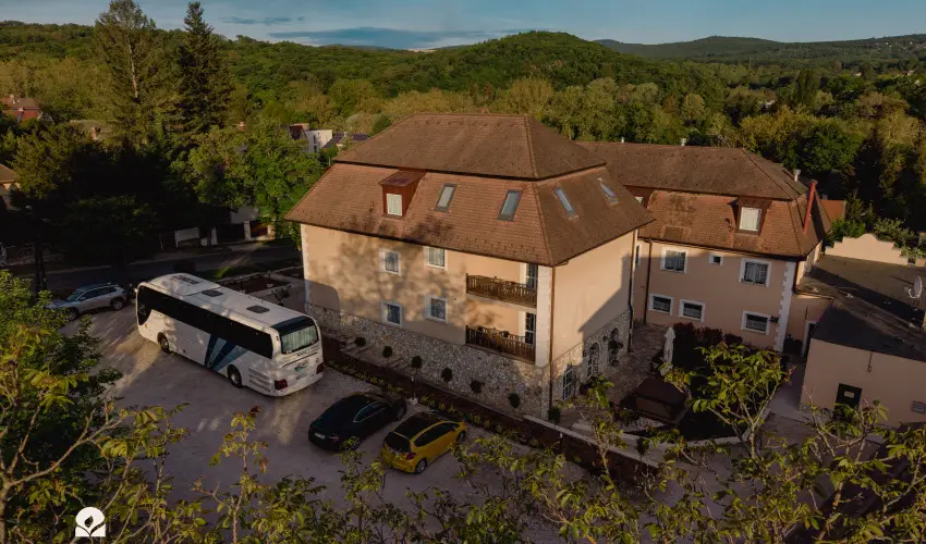 Kikelet Club Hotel Miskolctapolca - M�rcius 15. (min. 3 �j)