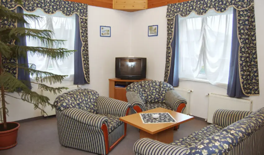 Kikelet Club Hotel Miskolctapolca - M�rcius 15. - teljes el�refizet�ssel (min. 3 �j)