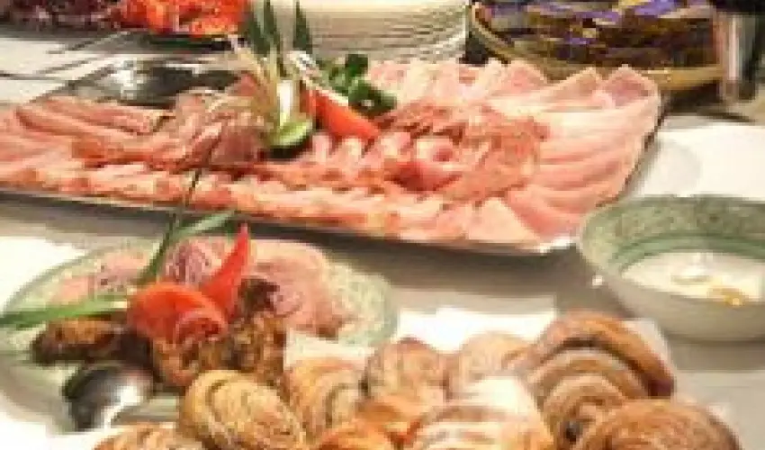 Kikelet Club Hotel Miskolctapolca - M�rcius 15. - teljes el�refizet�ssel (min. 3 �j)