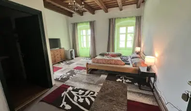 K�bor Macska Fogad� K�szeg