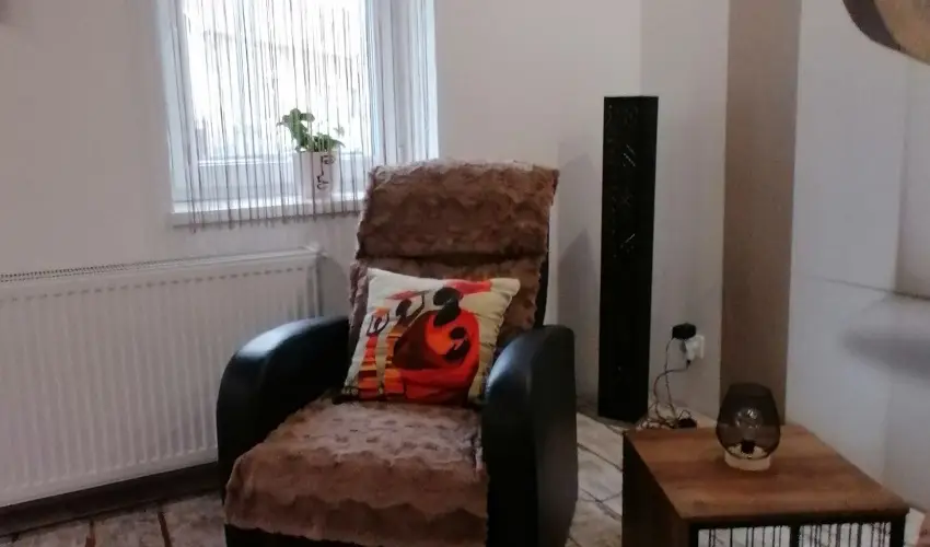 K�kert Pihen�h�z K�szeg - M�rcius 15. (min. 2 �j)